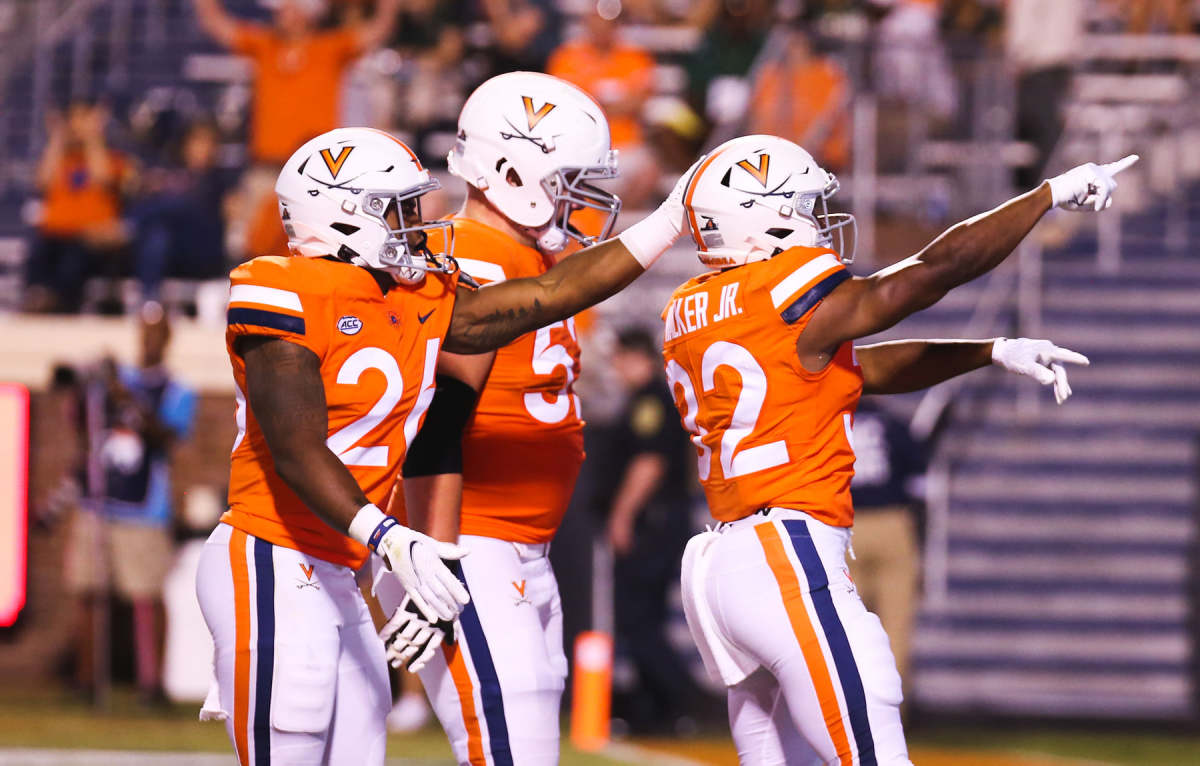 Virginia Cavaliers running back Ronnie Walker